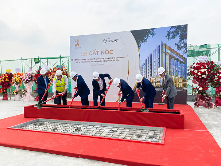 TOPPING OUT CEREMONY OF FAIRMONT HANOI 6-STAR HOTEL - Central Cons